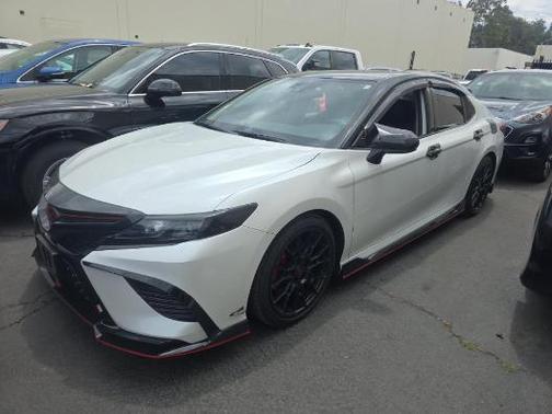Wind Chill Pearl/Midnight Black Metallic 2020 Toyota Camry TRD V6