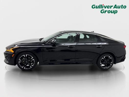 Ebony Black 2022 Kia K5 GT-Line