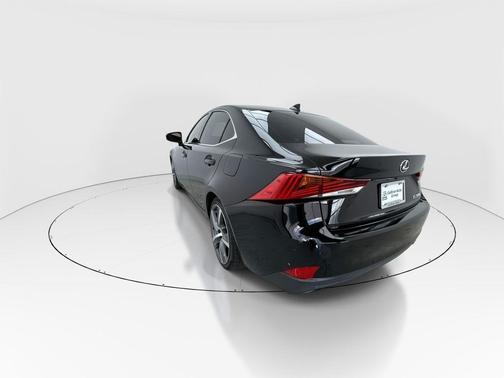 2018 Lexus IS 300 Base