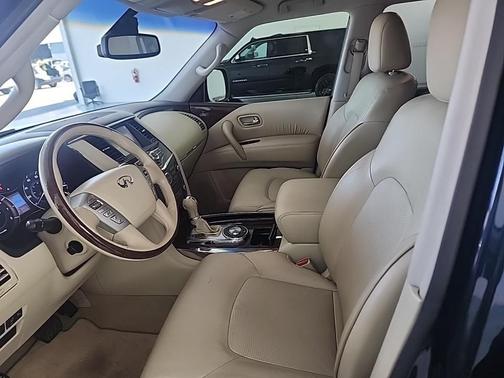 2016 INFINITI QX80 Base