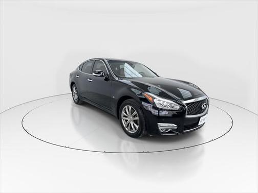 2015 INFINITI Q70 3.7X