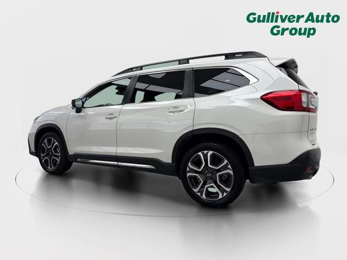 Crystal White Pearl 2024 Subaru Ascent Limited 7-Passenger
