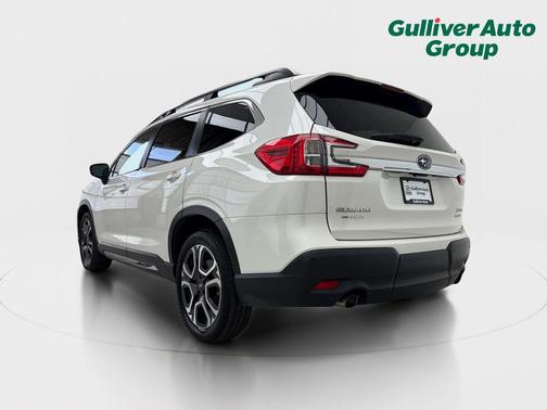 Crystal White Pearl 2024 Subaru Ascent Limited 7-Passenger