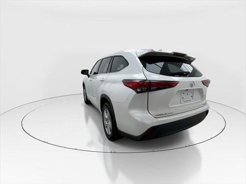 2021 Toyota Highlander L