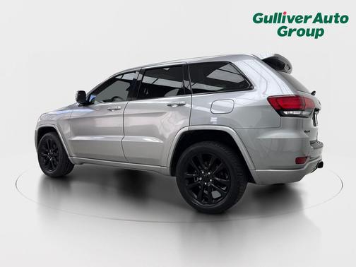 Billet Silver Metallic Clearcoat 2021 Jeep Grand Cherokee Laredo
