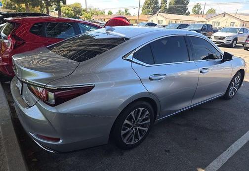 Iridium 2022 Lexus ES 350 Base