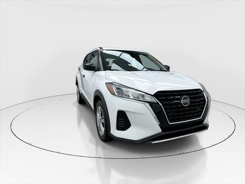 2021 Nissan Kicks S