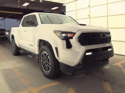 Ice Cap 2024 Toyota Tacoma TRD Sport