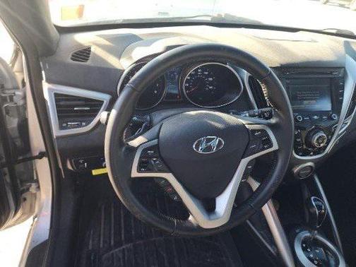 2016 Hyundai Veloster Base