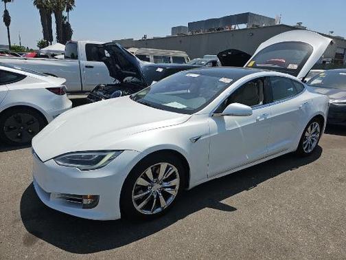 Pearl White Multi-Coat 2018 Tesla Model S 100D