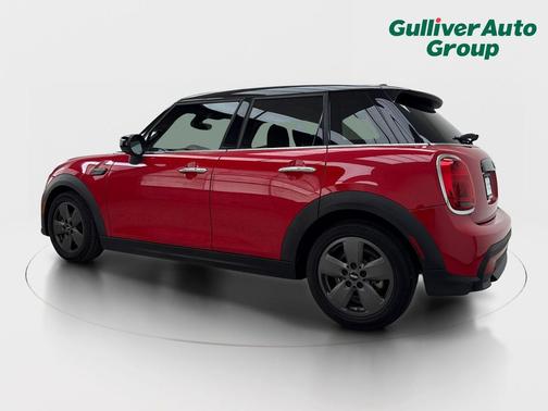 Chili Red 2023 MINI Hardtop Cooper