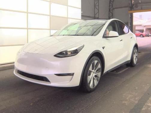 Pearl White Multi-Coat 2023 Tesla Model Y Long Range Dual Motor All-Wheel Drive
