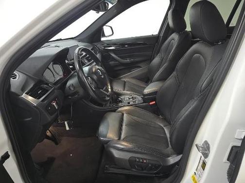 Alpine White 2018 BMW X1 sDrive28i