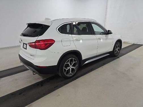 Alpine White 2018 BMW X1 sDrive28i