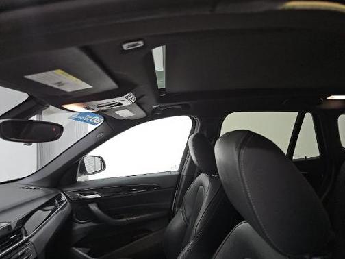 Alpine White 2018 BMW X1 sDrive28i