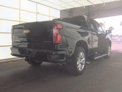Black 2022 Chevrolet Silverado 1500 Custom