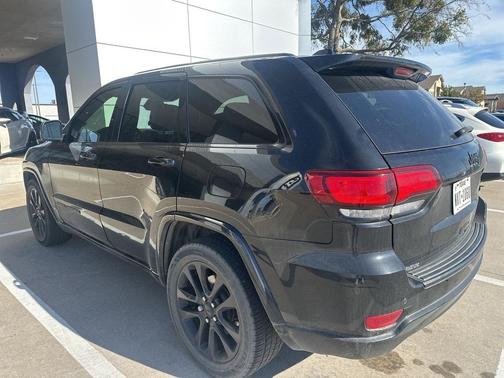 2020 Jeep Grand Cherokee Altitude