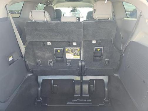 2021 Toyota Sienna LE