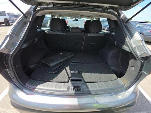 Gun Metallic 2017 Nissan Rogue Sport SV
