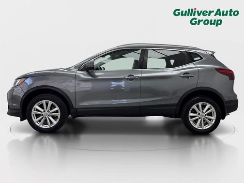 Gun Metallic 2017 Nissan Rogue Sport SV