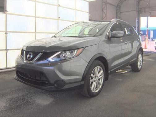 Gun Metallic 2017 Nissan Rogue Sport SV