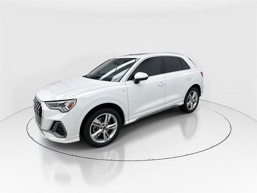 2022 Audi Q3 45 S line Premium Plus