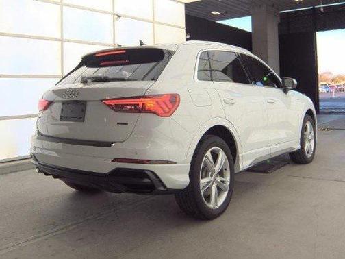 2022 Audi Q3 45 S line Premium Plus