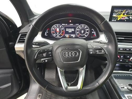 Night Black 2019 Audi Q7 45 Premium Plus