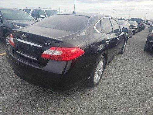 2011 INFINITI M37 Base
