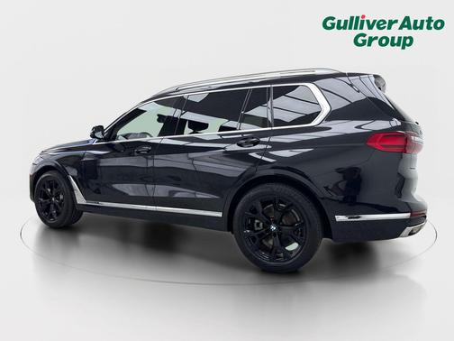 Black Sapphire Metallic 2020 BMW X7 xDrive40i