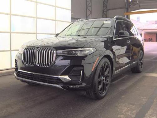 Black Sapphire Metallic 2020 BMW X7 xDrive40i