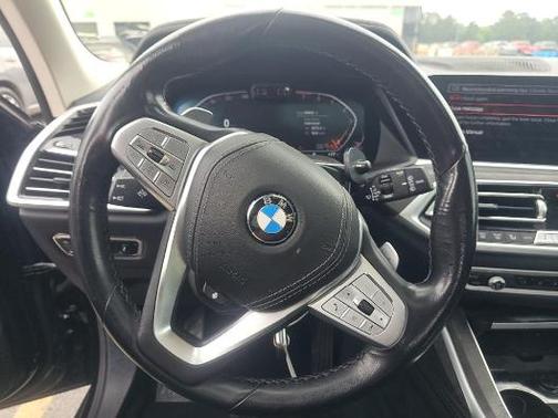Black Sapphire Metallic 2020 BMW X7 xDrive40i