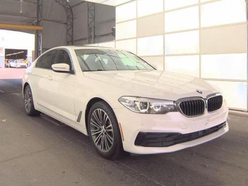 Alpine White 2019 BMW 530 530i