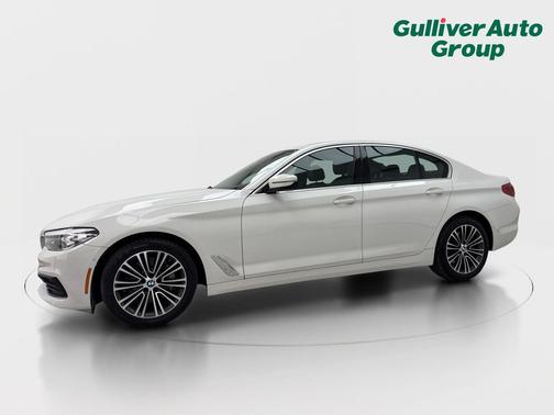 Alpine White 2019 BMW 530 530i