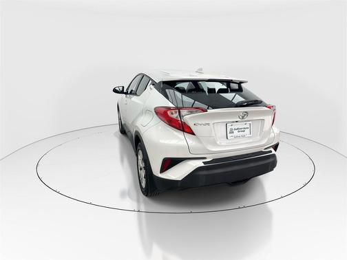 2021 Toyota C-HR LE