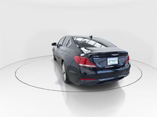 2021 Genesis G70 2.0T RWD