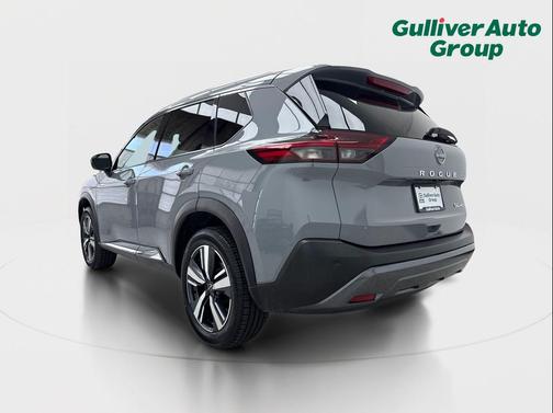 Boulder Gray Pearl 2023 Nissan Rogue SL