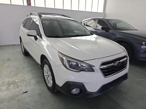 2018 Subaru Outback 2.5i Premium
