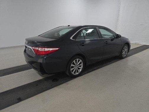 2016 Toyota Camry XLE