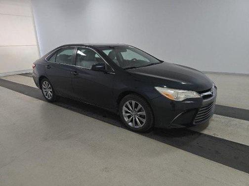 2016 Toyota Camry XLE