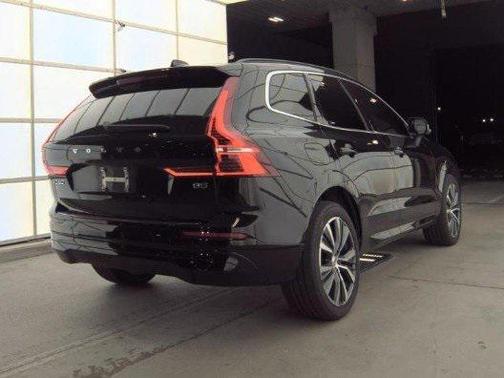 2022 Volvo XC60 B5 Momentum