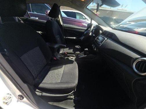 2021 Nissan Versa 1.6 S