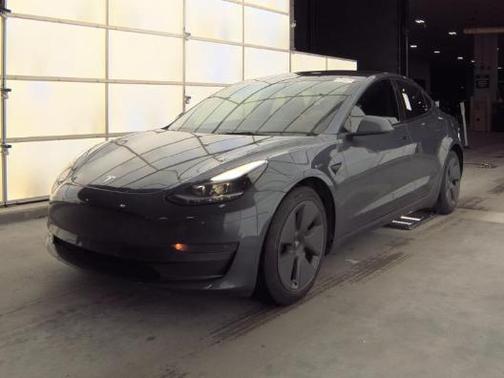 Midnight Silver Metallic 2023 Tesla Model 3 Standard Range