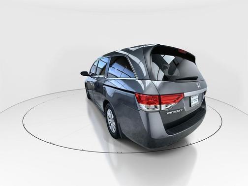 Beige 2017 Honda Odyssey EX-L