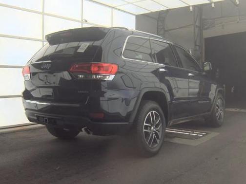 True Blue Pearlcoat 2017 Jeep Grand Cherokee Limited