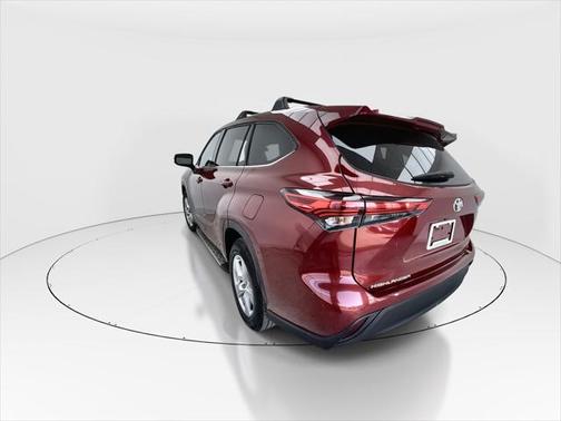 2021 Toyota Highlander LE