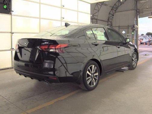 2021 Nissan Versa 1.6 SV