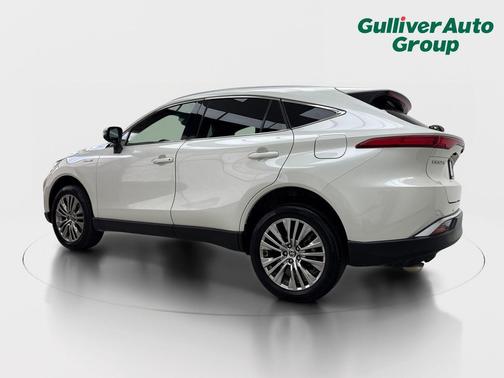 Blizzard Pearl 2021 Toyota Venza XLE