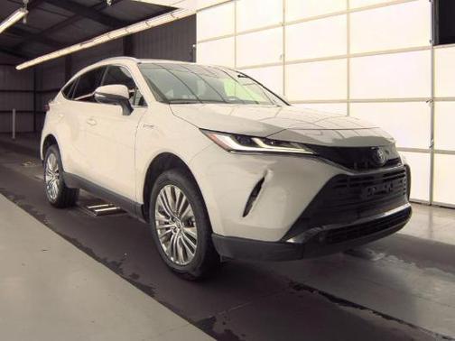 Blizzard Pearl 2021 Toyota Venza XLE