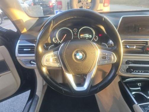 2017 BMW 750 I